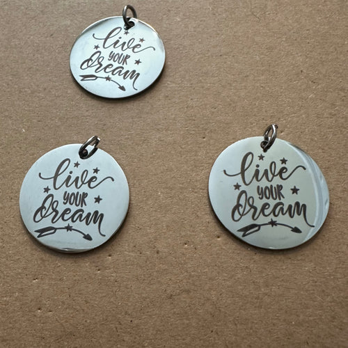 Live your dream charm SS