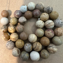Load image into Gallery viewer, Tan beads