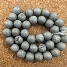 Load image into Gallery viewer, Silver druzy beads