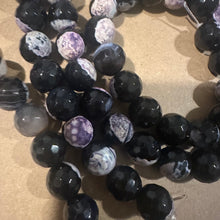 Load image into Gallery viewer, Purple and black agate beads 12mm
