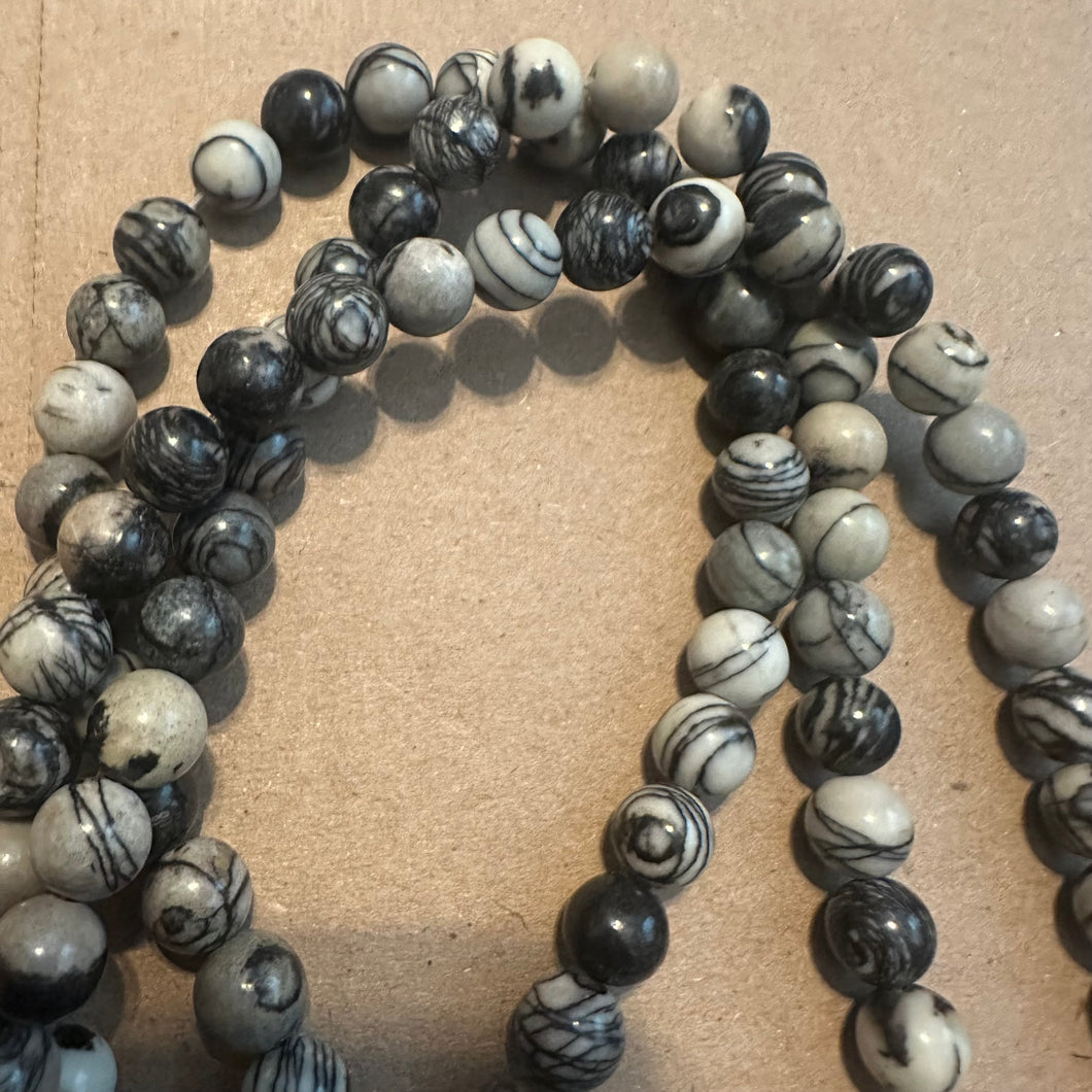Black and gray zebra jasper beads