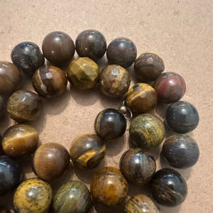 Mixed tigers eye beads