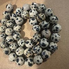 Load image into Gallery viewer, Dalmation beads 8mm
