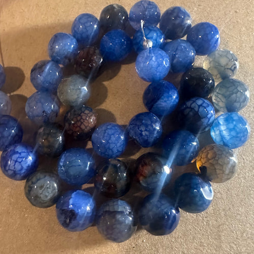 Blue agate vein beads