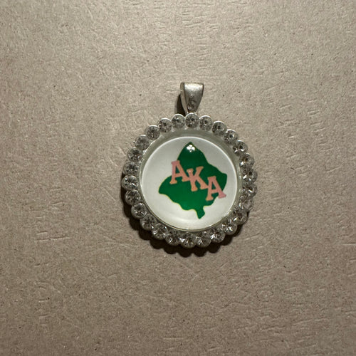 AKA ivy charm.