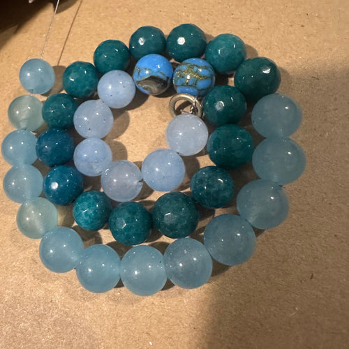 Blue bead mix