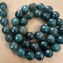 Load image into Gallery viewer, Green camo beads