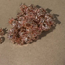 Load image into Gallery viewer, Rose gold crown pave charm