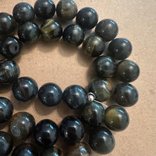 Load image into Gallery viewer, Tigers eye beads