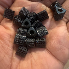 Load image into Gallery viewer, 3 pave all black spacers