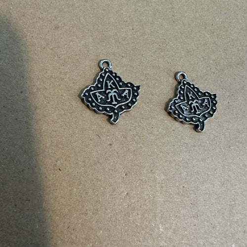 2 Silver ivy charms