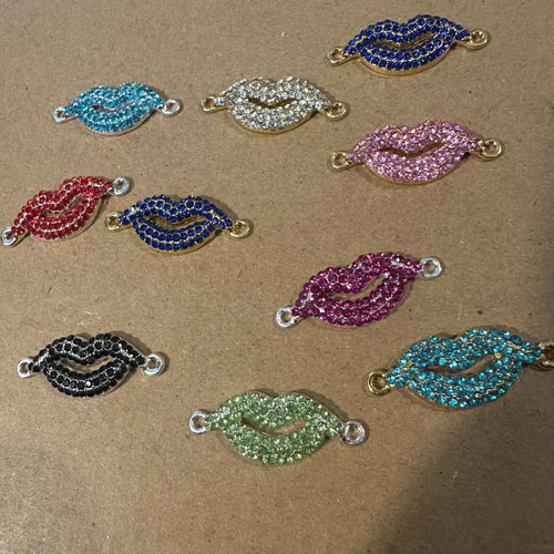10 lip charms*