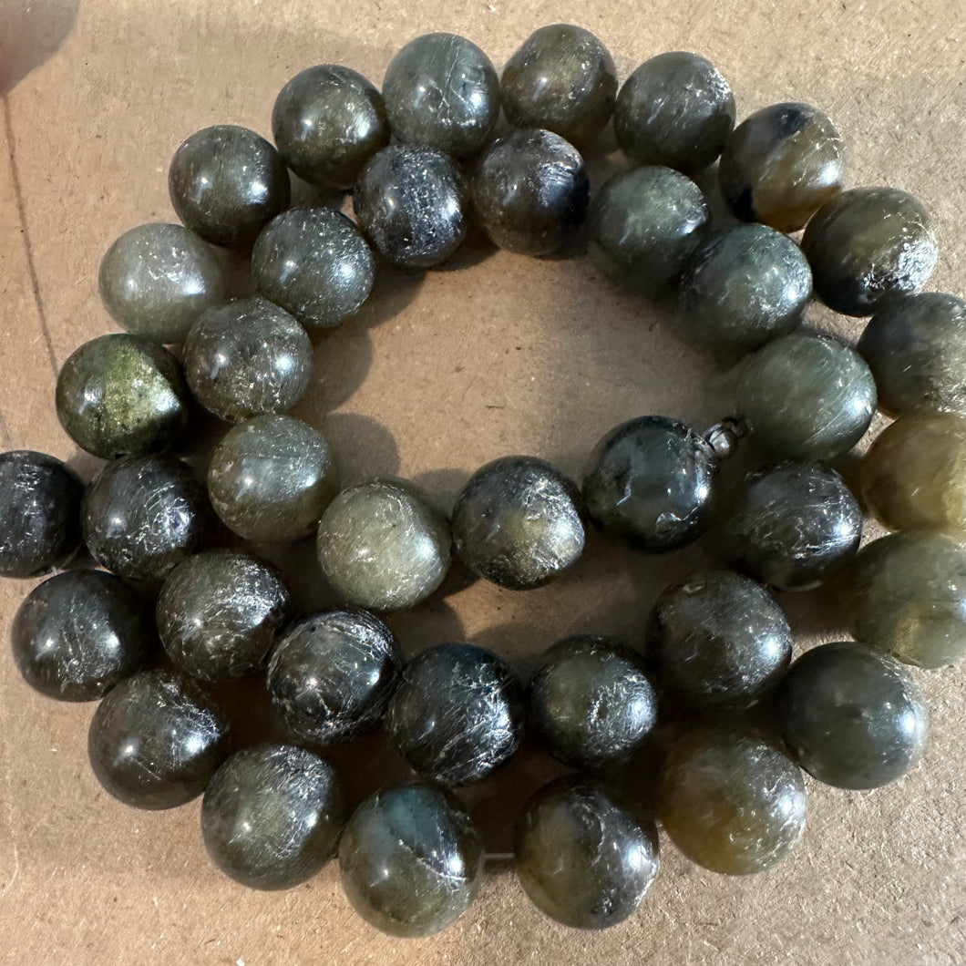 Green camo beads