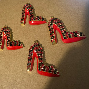 4 red heel charms (gold)