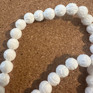 White patterned beads 8mm