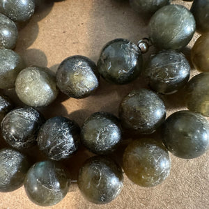 Green camo beads