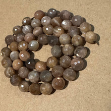 Load image into Gallery viewer, Sunstone gemstone beads 8mm