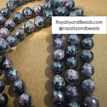 Load image into Gallery viewer, Purple and black agate beads