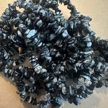 Load image into Gallery viewer, Black and gray rock beads