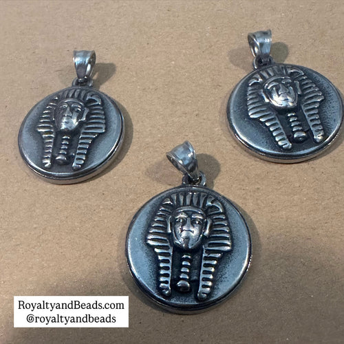 Silver pharaoh pendant