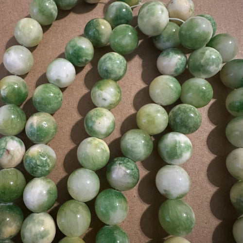 Green and white beads 12mm