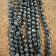 Load image into Gallery viewer, Gray Labradorite beads 8mm