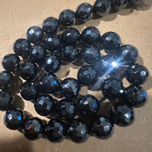 Shiny black beads 10mm
