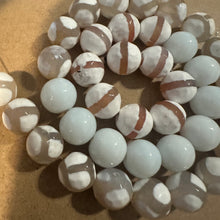 Load image into Gallery viewer, White mixed beads*