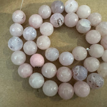 Load image into Gallery viewer, Pink faceted beads