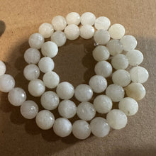 Load image into Gallery viewer, Clearish beads 8mm