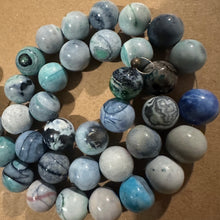 Load image into Gallery viewer, Blue mixed agate