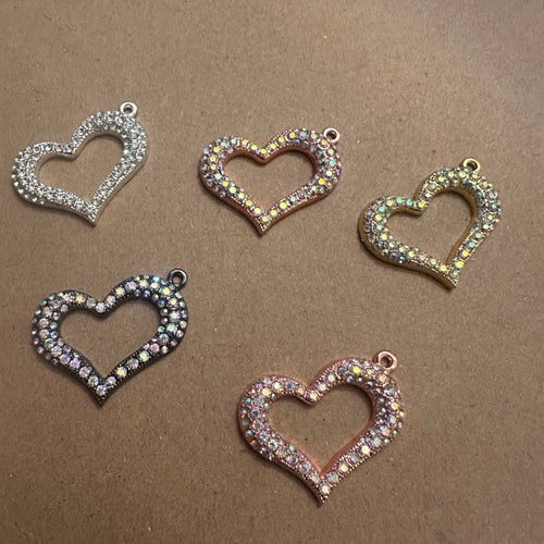 5 clear heart charms