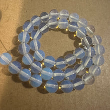 Load image into Gallery viewer, Clear beads 8mm