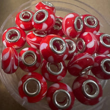 Load image into Gallery viewer, 10 red and white big hole beads