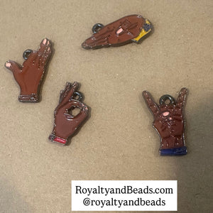 The men’s hand charm.