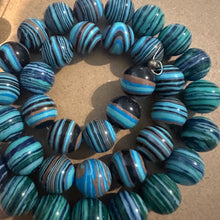 Load image into Gallery viewer, Blue swirl beads