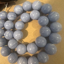 Load image into Gallery viewer, Blue swirl beads 12mm