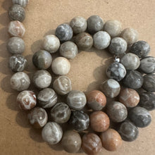 Load image into Gallery viewer, Mixed gray beads 8mm