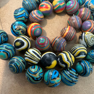 Swirl mixed beads
