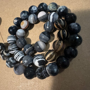Black mixed beads