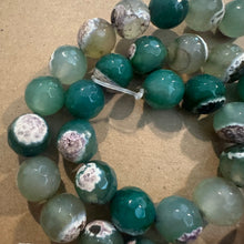 Load image into Gallery viewer, Green and purple agate beads 12mm