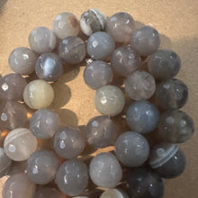 Load image into Gallery viewer, Gray agate beads