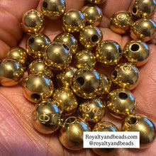 Load image into Gallery viewer, Iota Phi Theta beads.