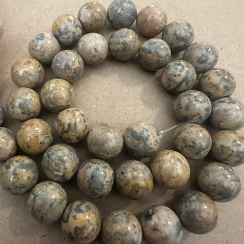 Yellow and gray beads