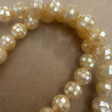 Load image into Gallery viewer, Yellow shell pearl beads