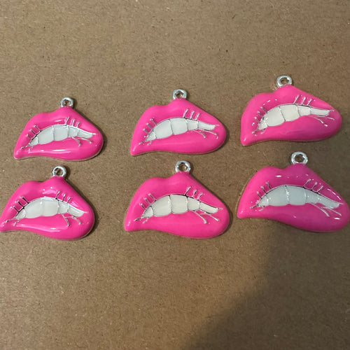 6 pink lip charms