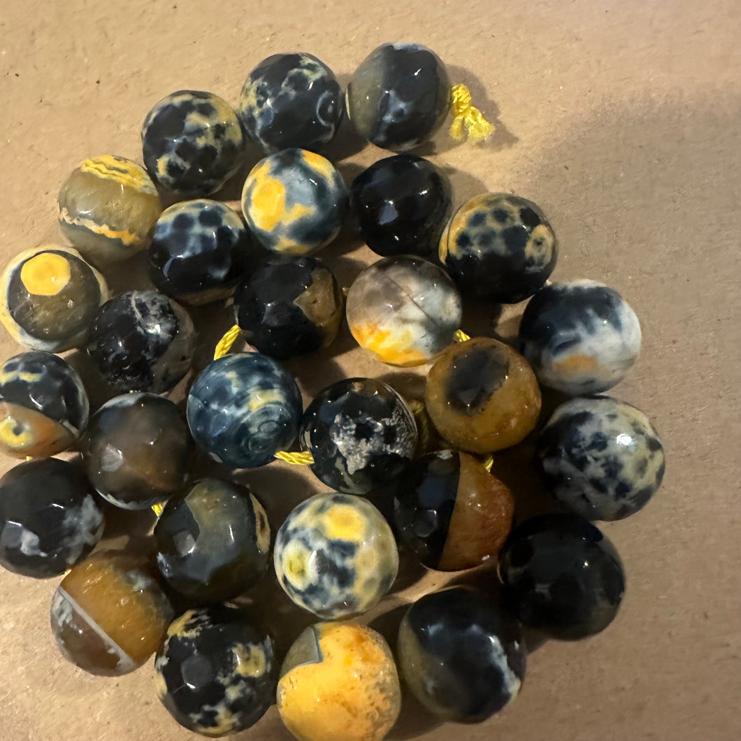 Black and yellow agate beads 13mm