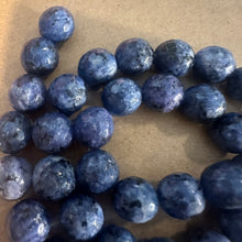 Load image into Gallery viewer, Blue faceted beads *
