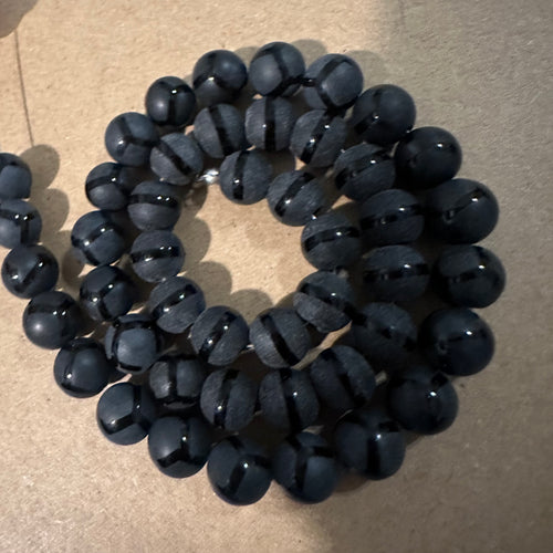 Black mixed beads 8mm