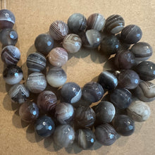 Load image into Gallery viewer, Gray and brown agate beads (Botswana)